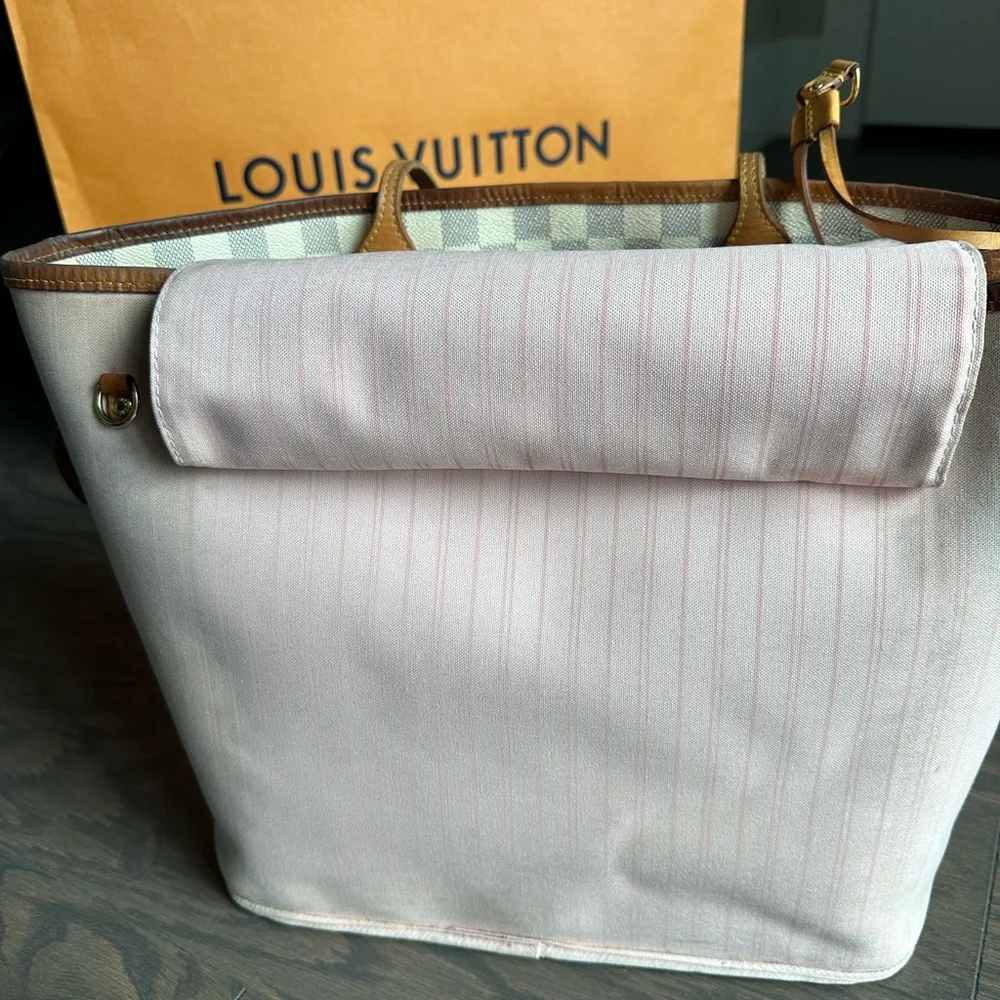 Louis Vuitton Never Full Pink Interior with original box, bag & dust pouch - Picture 9 of 17
